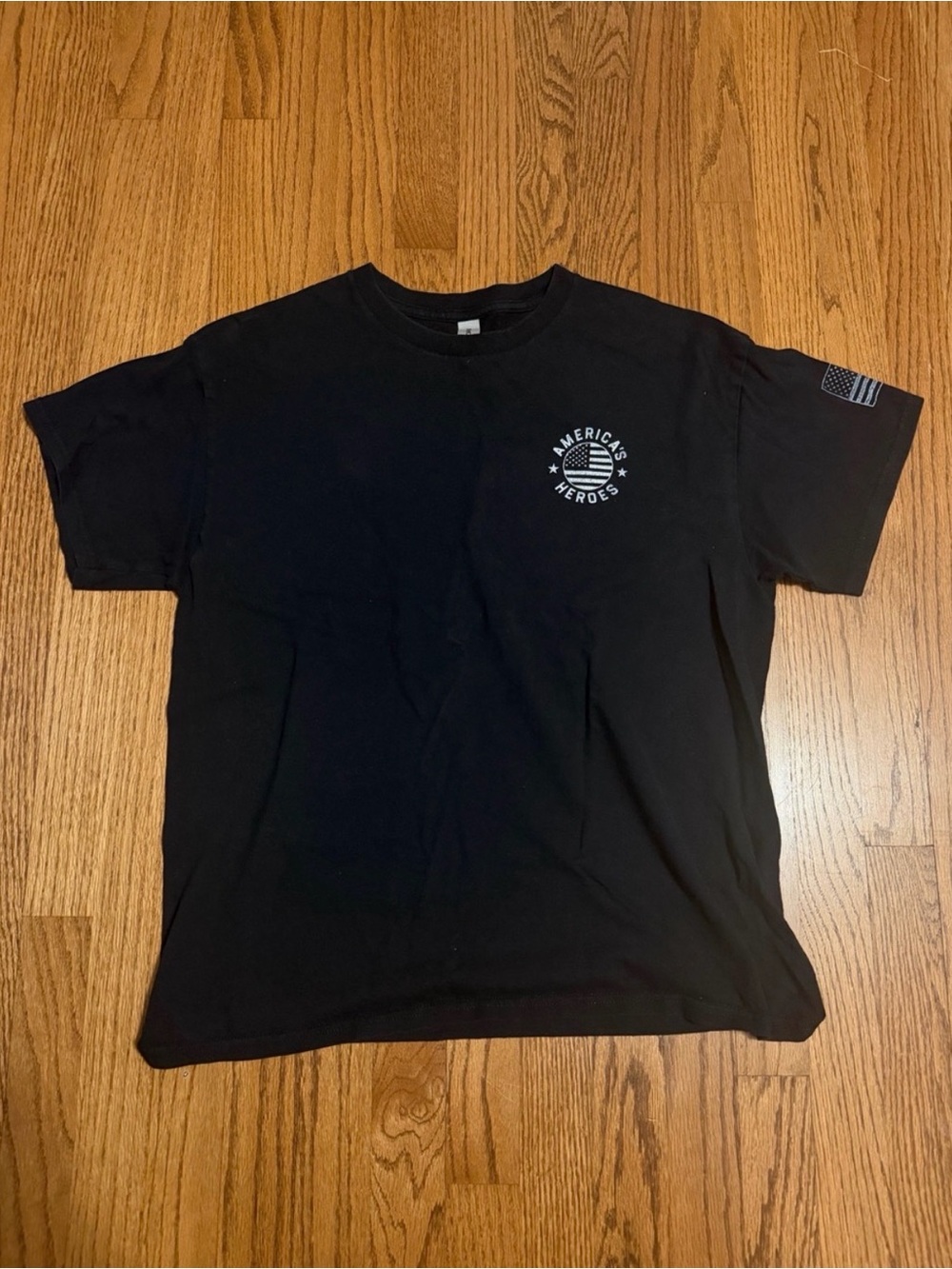 Gildan Black Short-Sleeve 'America's Heroes' Crewneck Tee